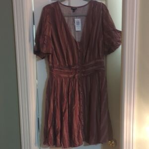 Women's Rust Stripe V-Neck Short Sleeve Dress